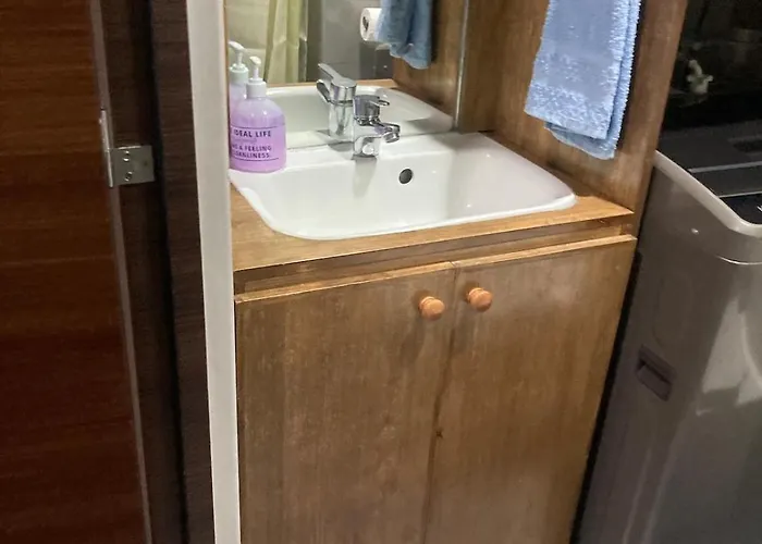 Apartment Rustic In Makati Cbd *